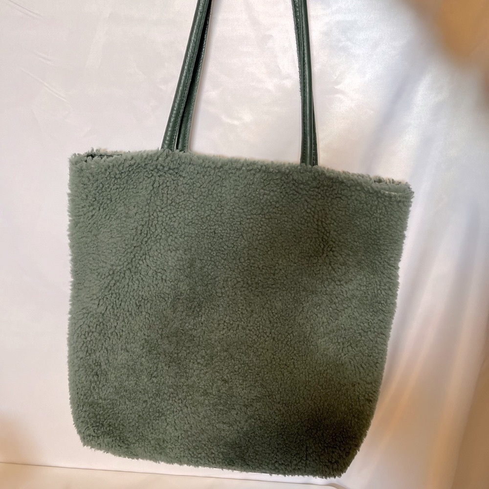 PRIMECUT Green Shearling Tote Bag